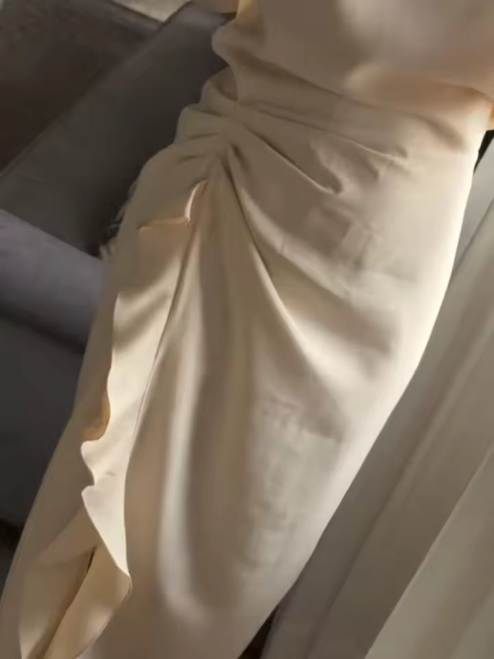 2026 Minimalist Solid Round Neck Pleated Midi Dress - Women's Sexy Slimming Waist Dress with Side Zipper Detail